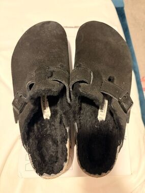 Birkenstock Kids Black Suede Clogs with Fuzzy Lining